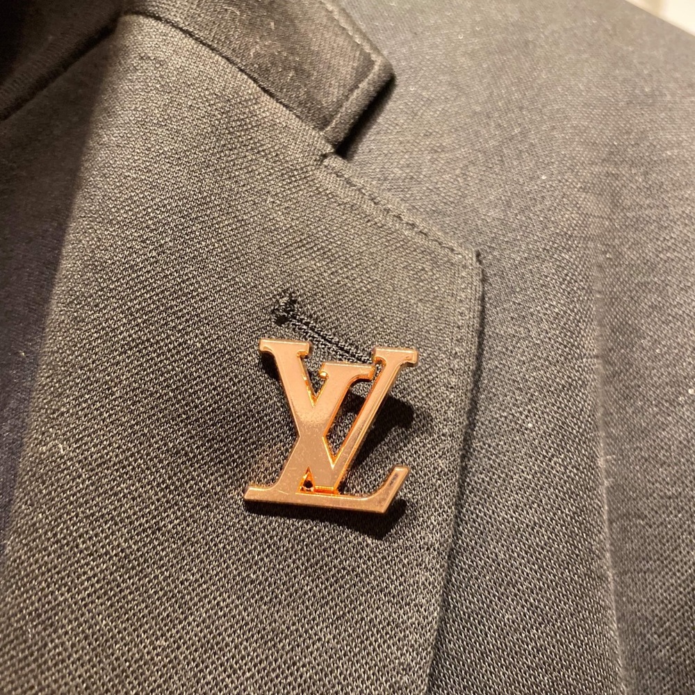 Louis Vuitton Lapel Pin / Tie Pin (rose gold) - Picture 2 of 5